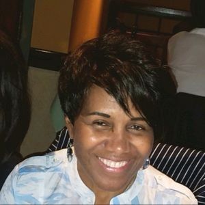 Meet your Posher, Regina